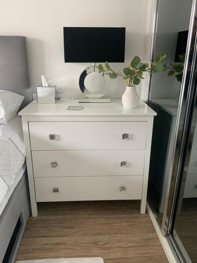 Blanco Uno Apartment Colchester Luaran gambar