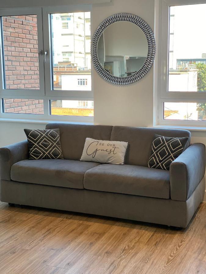 Blanco Uno Apartment Colchester Luaran gambar